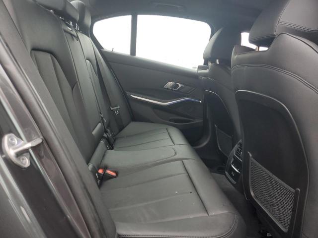 3MW5R7J00M8C07032 - 2021 BMW 330XI ნაცრისფერი ფოტო 10