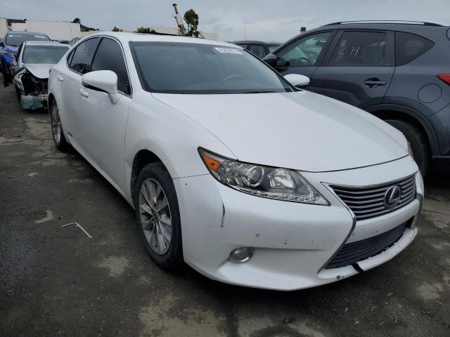 JTHBW1GG3E2072465 - 2014 LEXUS ES 300H WHITE photo 4