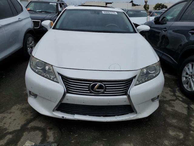 JTHBW1GG3E2072465 - 2014 LEXUS ES 300H WHITE photo 5