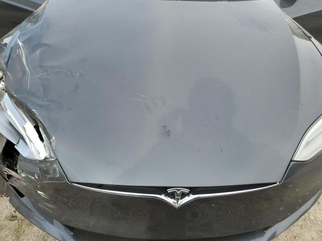 5YJSA1E10GF156984 - 2016 TESLA MODEL S GRAY photo 11