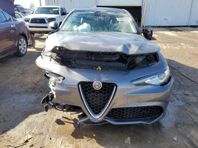 ZARFAEDN5H7536784 - 2017 ALFA ROMEO GIULIA Q4 GRAY photo 5