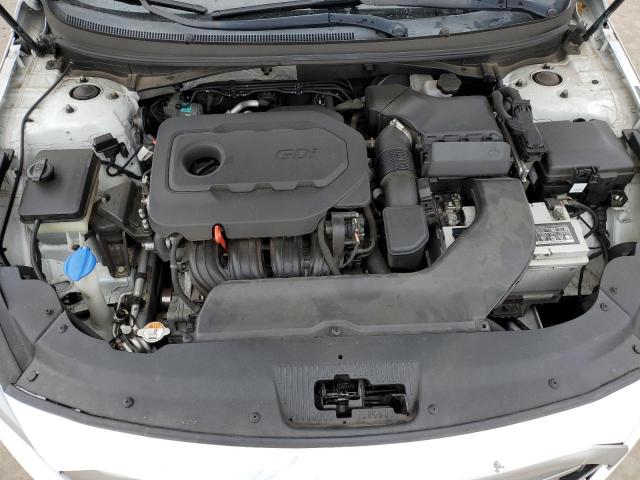 5NPE24AF9FH237494 - 2015 HYUNDAI SONATA SE WHITE photo 11