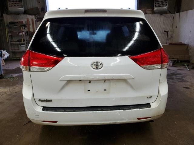 5TDKK3DC5CS223323 - 2012 TOYOTA SIENNA LE WHITE photo 6