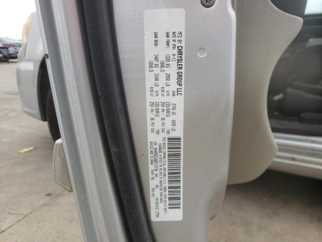 2A4RR5DG8BR719730 - 2011 CHRYSLER TOWN & COU TOURING 银色 照片 13