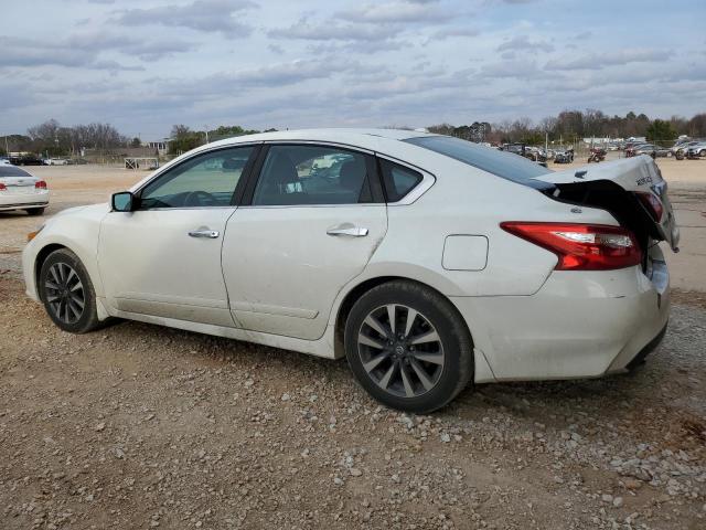 1N4AL3AP1HC130541 - 2017 NISSAN ALTIMA 2.5 WHITE photo 2