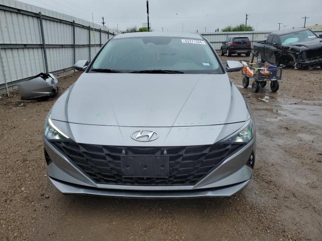 5NPLL4AG1PH101374 - 2023 HYUNDAI ELANTRA SE SILVER photo 5