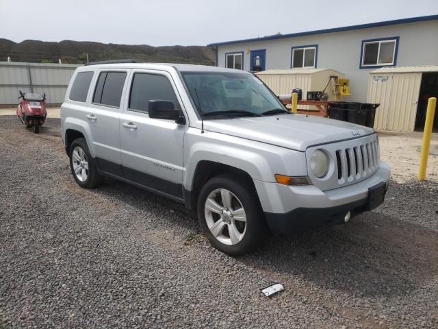 1C4NJPFA4ED529138 - 2014 JEEP PATRIOT LATITUDE SILVER photo 4