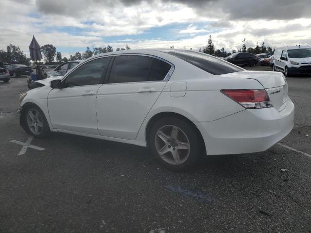 JHMCP26348C054836 - 2008 HONDA ACCORD LX WHITE photo 2