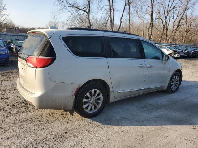 2C4RC1BG9HR608258 - 2017 CHRYSLER PACIFICA TOURING L TAN photo 3