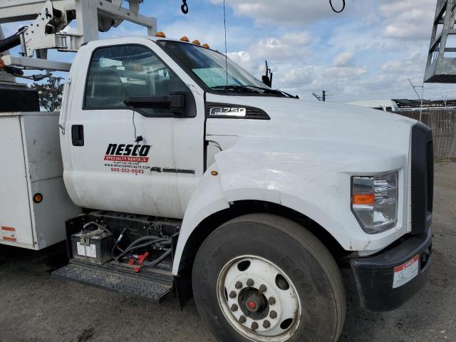 1FDNF7DC2KDF07216 - 2019 FORD F750 SUPER DUTY WHITE photo 9