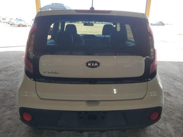 KNDJN2A2XJ7535704 - 2018 KIA SOUL WHITE photo 6