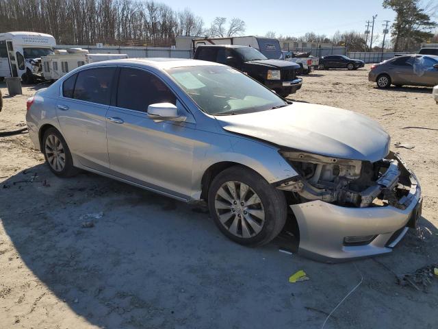 1HGCR3F94DA042313 - 2013 HONDA ACCORD TOURING SILVER photo 4