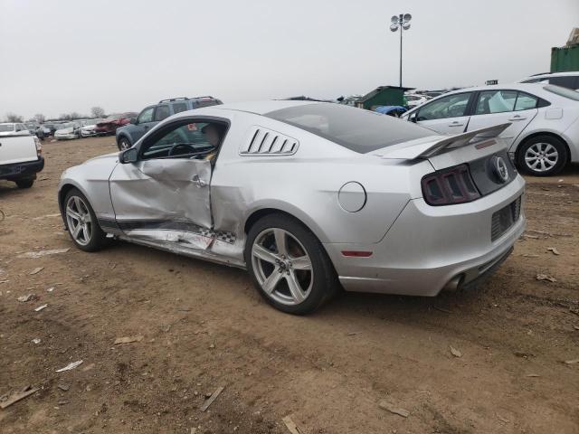 1ZVBP8AM4E5204800 - 2014 FORD MUSTANG SILVER photo 2