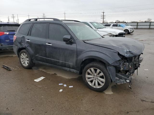 JF2SHADC2DH445201 - 2013 SUBARU FORESTER 2.5X PREMIUM BLACK photo 4