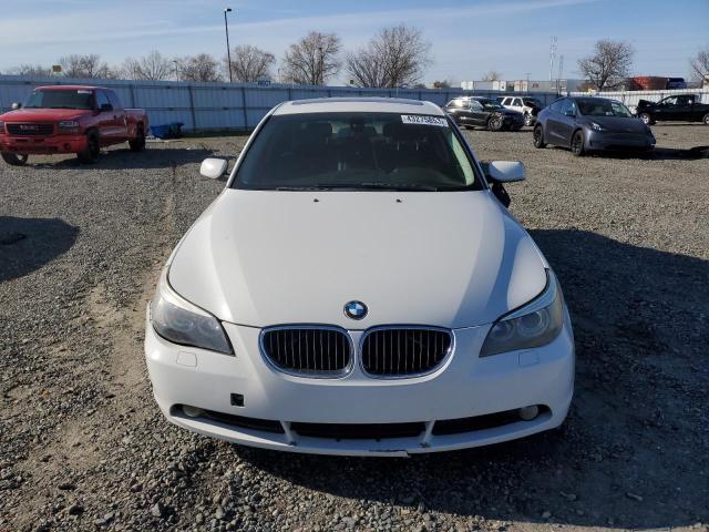 WBANB33514B108983 - 2004 BMW 545 I WHITE photo 5