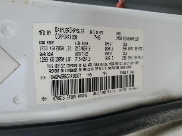 1D4GP45R65B436374 - 2005 DODGE CARAVAN SXT WHITE photo 12