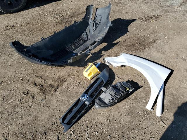 ZFBERFAB6J6H95896 - 2018 RAM PROMASTER 白色 照片 13