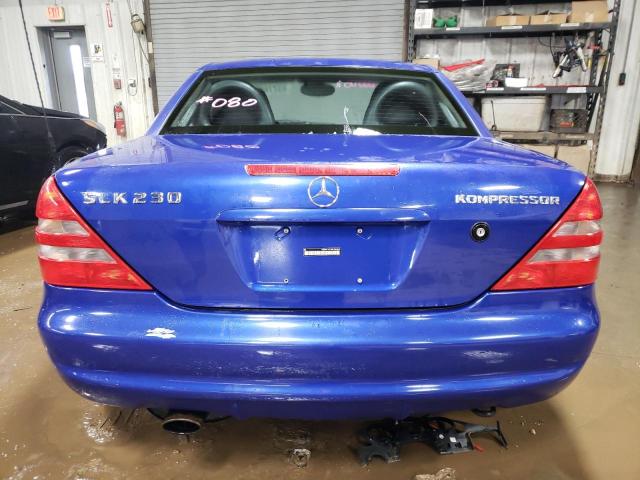 WDBKK47F0XF091832 - 1999 MERCEDES-BENZ SLK 230 KOMPRESSOR BLUE photo 6