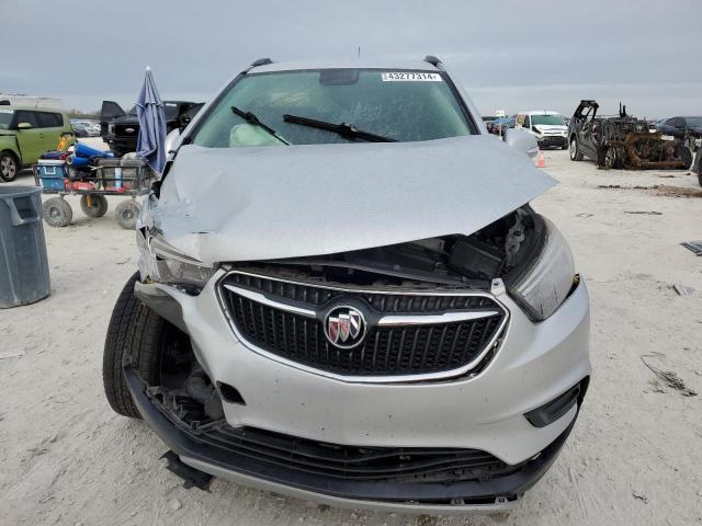 KL4CJASB0JB705671 - 2018 BUICK ENCORE PREFERRED SILVER photo 5