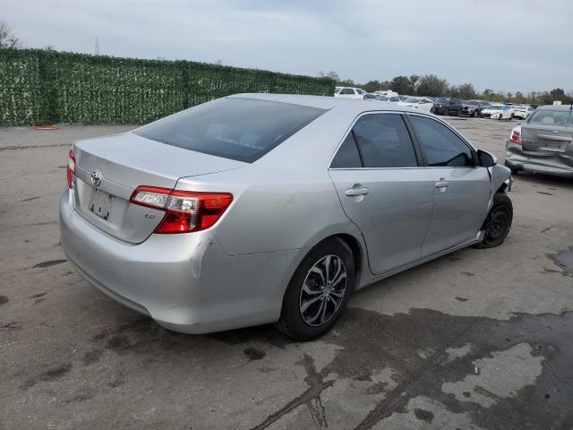 4T1BF1FK1CU037556 - 2012 TOYOTA CAMRY BASE SILVER photo 3