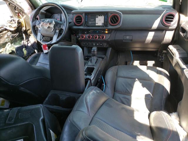 5TFCZ5AN3JX155824 - 2018 TOYOTA TACOMA DOUBLE CAB 黑色 照片 8