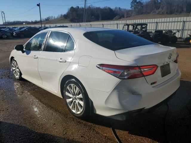 4T1B11HK6JU548897 - 2018 TOYOTA CAMRY L Ақ фото 2