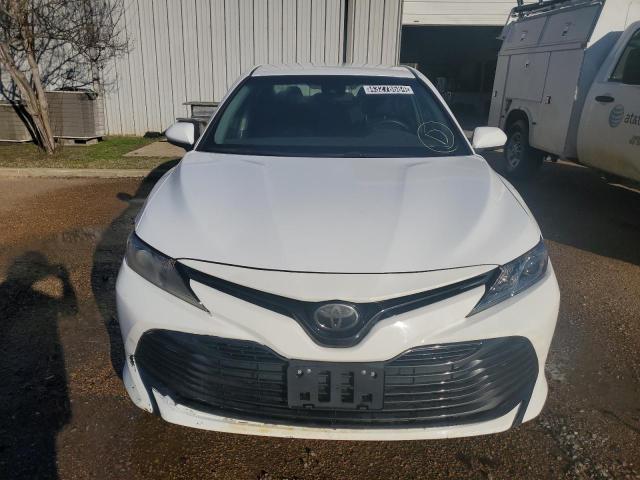 4T1B11HK6JU548897 - 2018 TOYOTA CAMRY L Ақ фото 5
