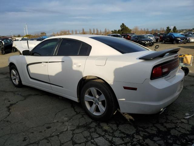 2C3CDXBGXCH113172 - 2012 DODGE CHARGER SE WHITE photo 2