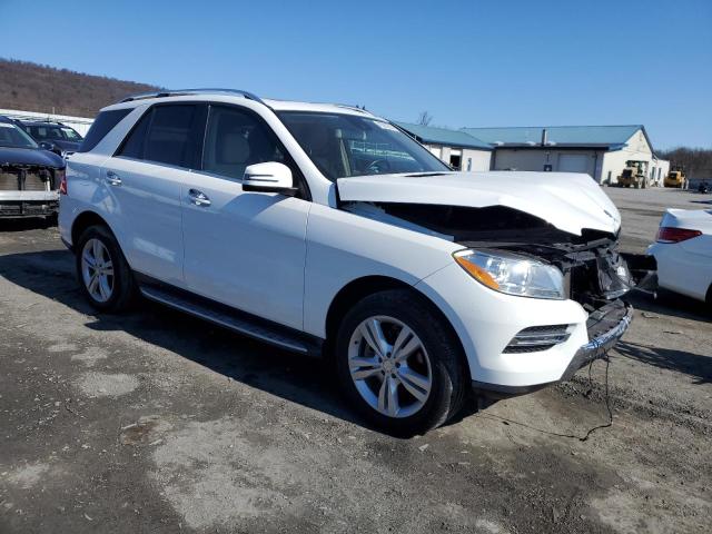 4JGDA5HB1FA526069 - 2015 MERCEDES-BENZ ML 350 4MATIC WHITE photo 4