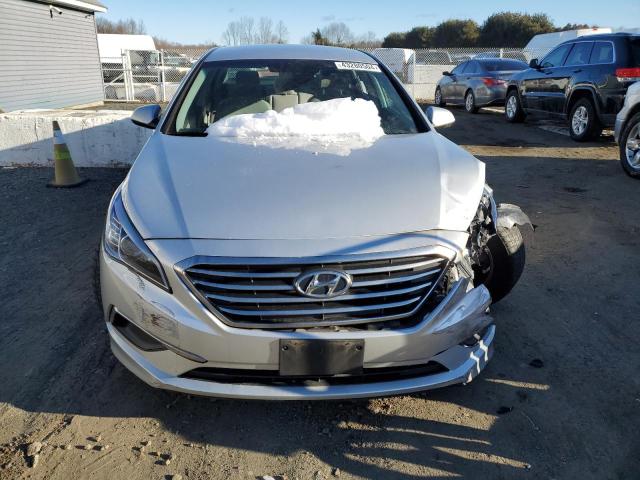 5NPE24AF2GH298624 - 2016 HYUNDAI SONATA SE GRAY photo 5