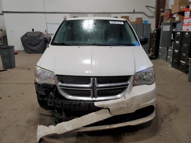 2C4RDGBG9CR137186 - 2012 DODGE GRAND CARA SE WHITE photo 5