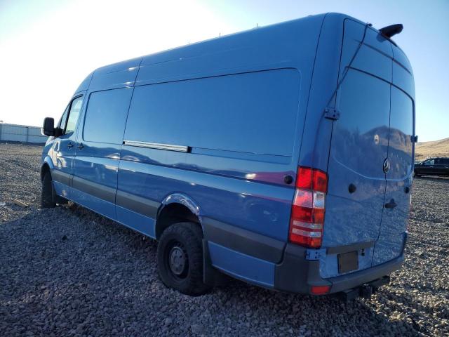 WD3FE8CD5HP556195 - 2017 MERCEDES-BENZ SPRINTER 2500 BLUE photo 2