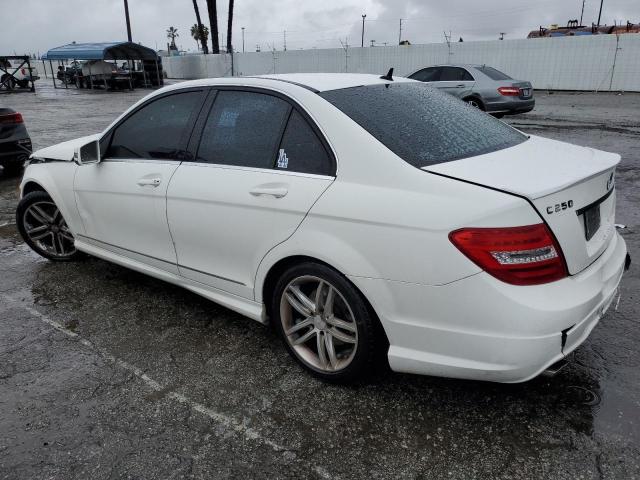 WDDGF4HB8DA827373 - 2013 MERCEDES-BENZ C 250 WHITE photo 2