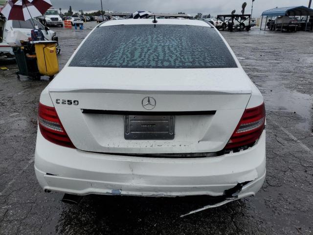 WDDGF4HB8DA827373 - 2013 MERCEDES-BENZ C 250 WHITE photo 6