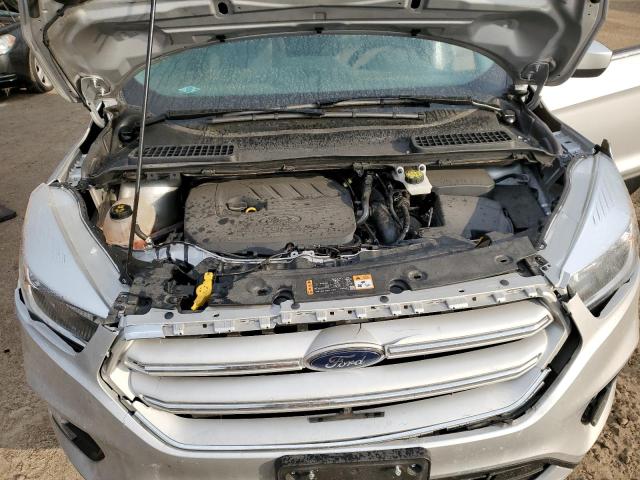 1FMCU9GD2JUB16997 - 2018 FORD ESCAPE SE GRAY photo 11