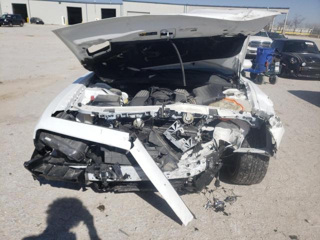 2C3CDZFJ0KH683469 - 2019 DODGE CHALLENGER R/T SCAT PACK WHITE photo 5