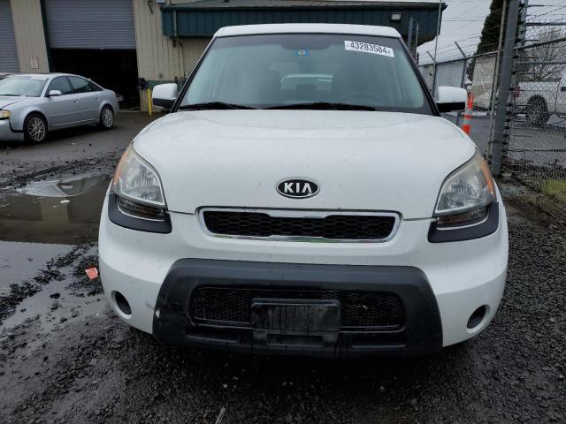 KNDJT2A23B7296407 - 2011 KIA SOUL + WHITE photo 5