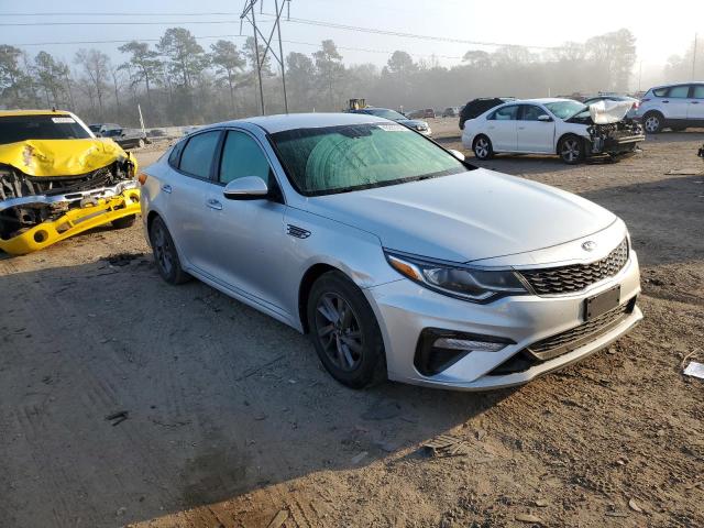 5XXGT4L35LG429446 - 2020 KIA OPTIMA LX SILVER photo 4