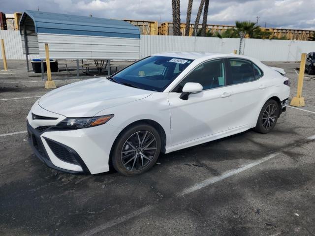 4T1T11AK6PU728923 - 2023 TOYOTA CAMRY SE NIGHT SHADE WHITE photo 1