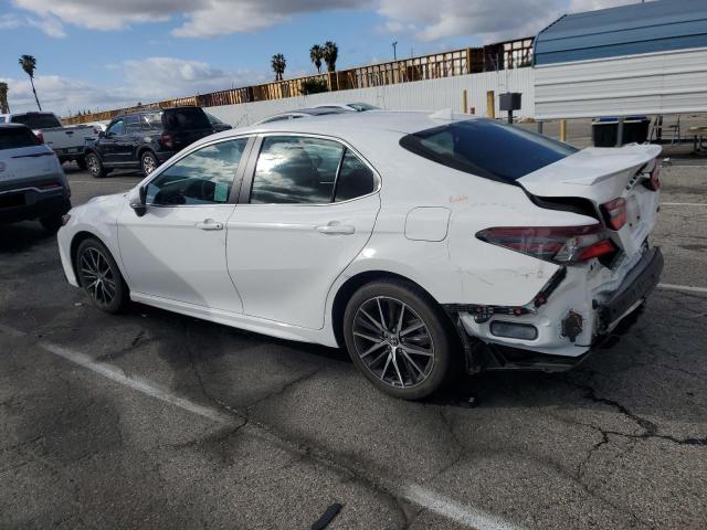 4T1T11AK6PU728923 - 2023 TOYOTA CAMRY SE NIGHT SHADE WHITE photo 2