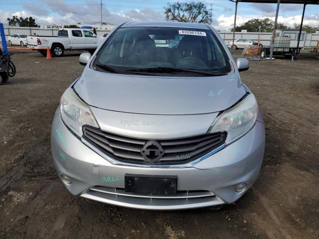 3N1CE2CP5EL405187 - 2014 NISSAN VERSA NOTE S SILVER photo 5