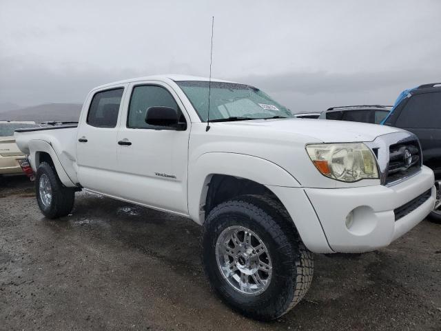 5TEMU52N97Z339748 - 2007 TOYOTA TACOMA DOUBLE CAB LONG BED WHITE photo 4