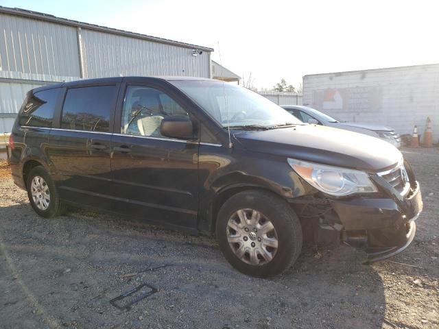 2V4RW4DG0BR695518 - 2011 VOLKSWAGEN ROUTAN S BLACK photo 4