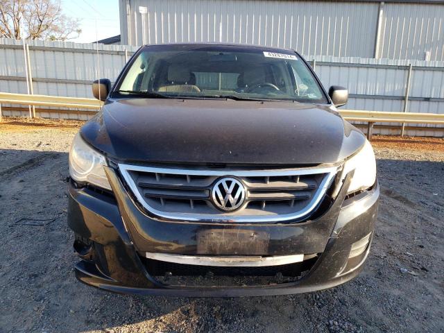 2V4RW4DG0BR695518 - 2011 VOLKSWAGEN ROUTAN S BLACK photo 5