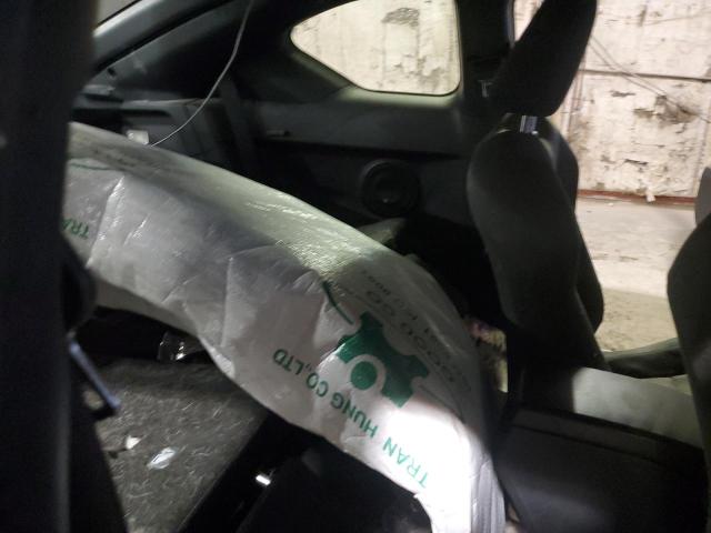 JTKJF5C75B3018724 - 2011 TOYOTA SCION TC ვერცხლისფერი ფოტო 10