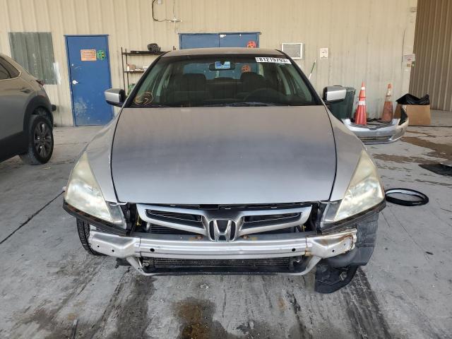 1HGCM56405A162660 - 2005 HONDA ACCORD LX GRAY photo 5