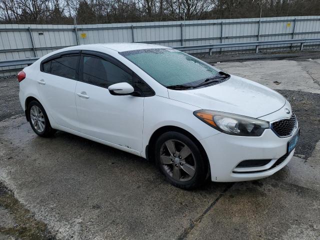 KNAFX4A66E5159712 - 2014 KIA FORTE LX WHITE photo 4