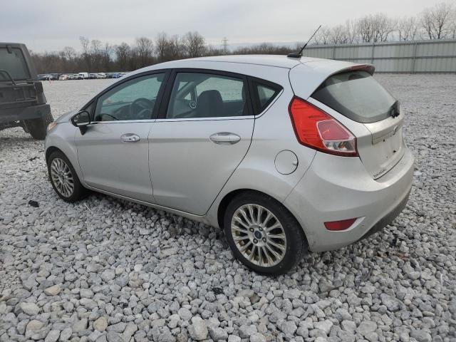 3FADP4FJ4EM240232 - 2014 FORD FIESTA TITANIUM SILVER photo 2