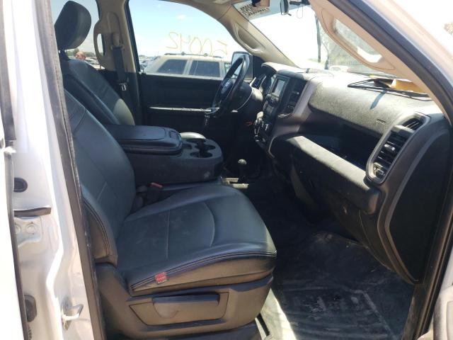 3C6UR5HJ8KG726714 - 2019 RAM 2500 TRADESMAN Beyaz fotoğraf 5