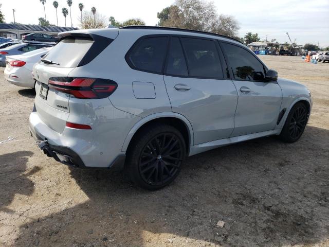 5UX13EU03R9U08583 - 2024 BMW X5 SDRIVE 40I GRAY photo 3